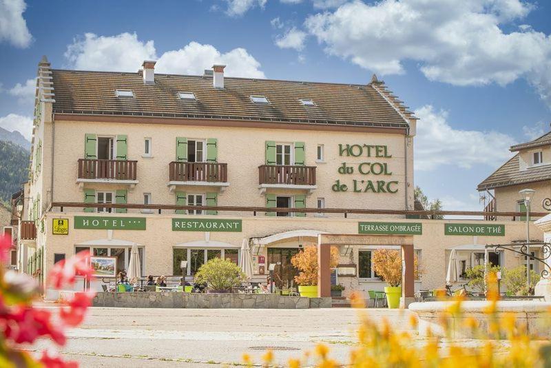 Logis Hotel - Le Col De L'Arc Lans-en-Vercors Eksteriør bilde